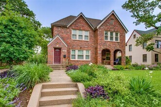 Building Photo - 5917 La Vista Dr