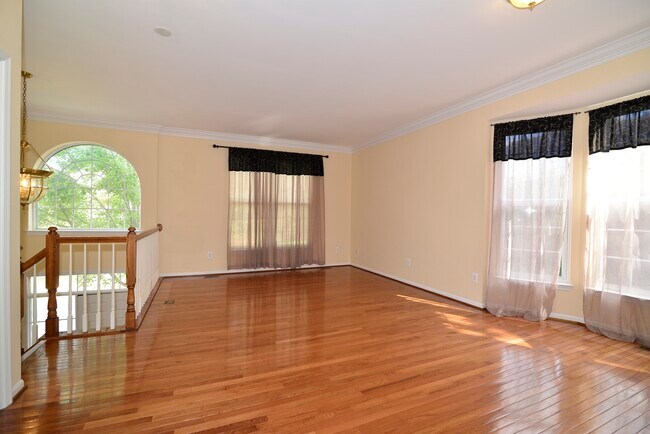Living Room1 - 11401 Abner Ave Townhome