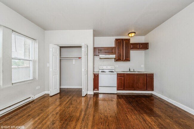 Foto del edificio - 1506 E 67th St