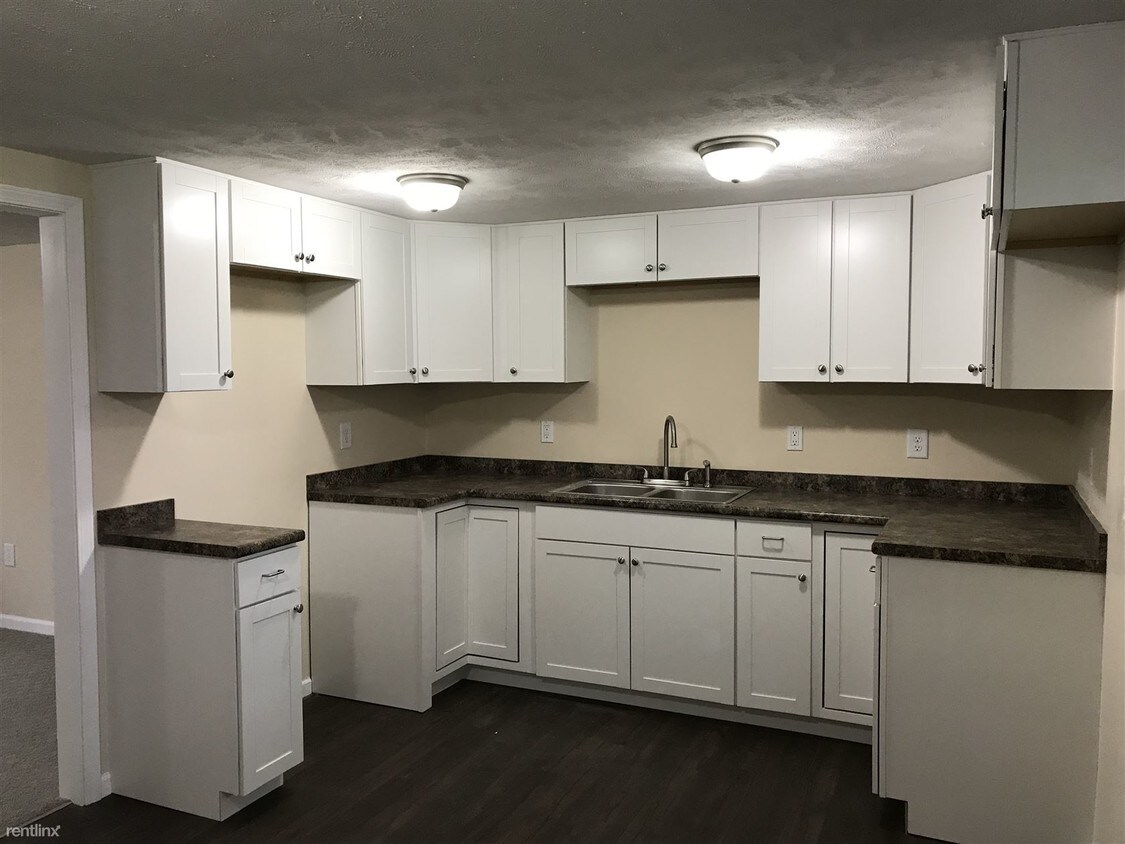2 br, 1 bath - 104 Bennett Ave Apt C - 2 br, 1 bath  - 104 Bennett Ave Apt C