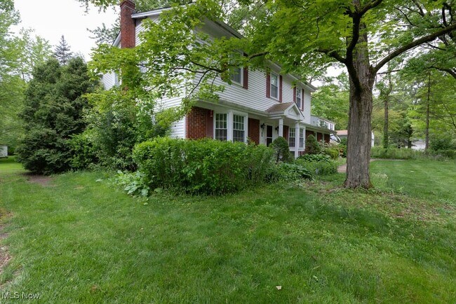 Building Photo - 5940 Hansom Dr