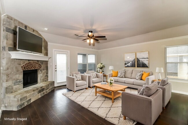 Building Photo - 4112 Bridle Path Ln