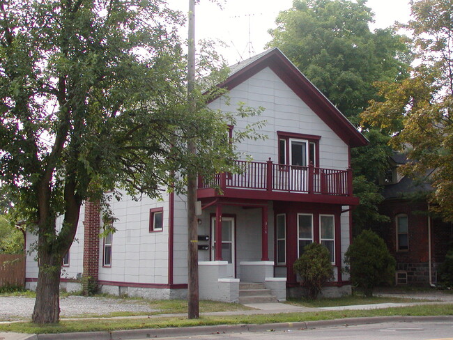 Foto del edificio - 314 N Adams St