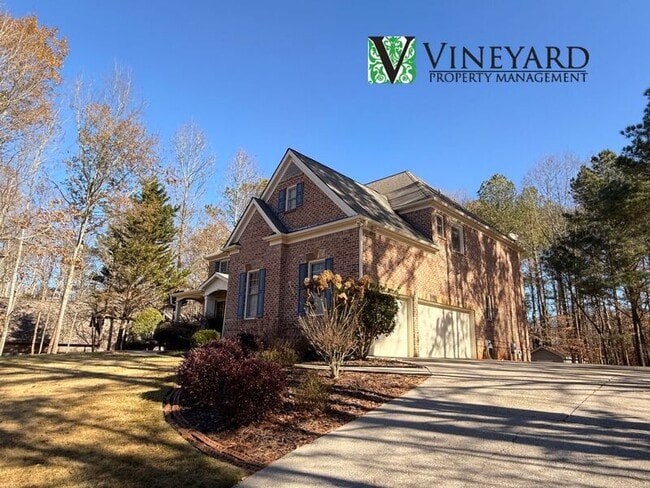 Building Photo - 128 Northampton Dr