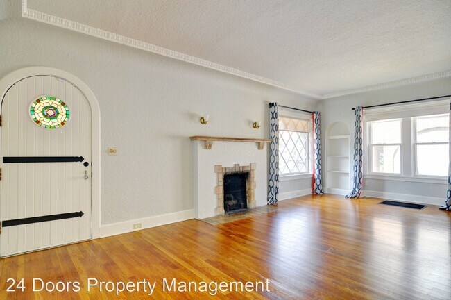 Building Photo - 5 br, 4.5 bath House - 2517 Wabash Ave