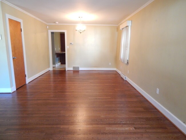 Building Photo - 67 Pear Ave