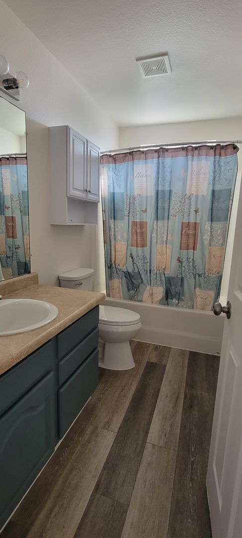 Foto del edificio - 840 Heather Pl