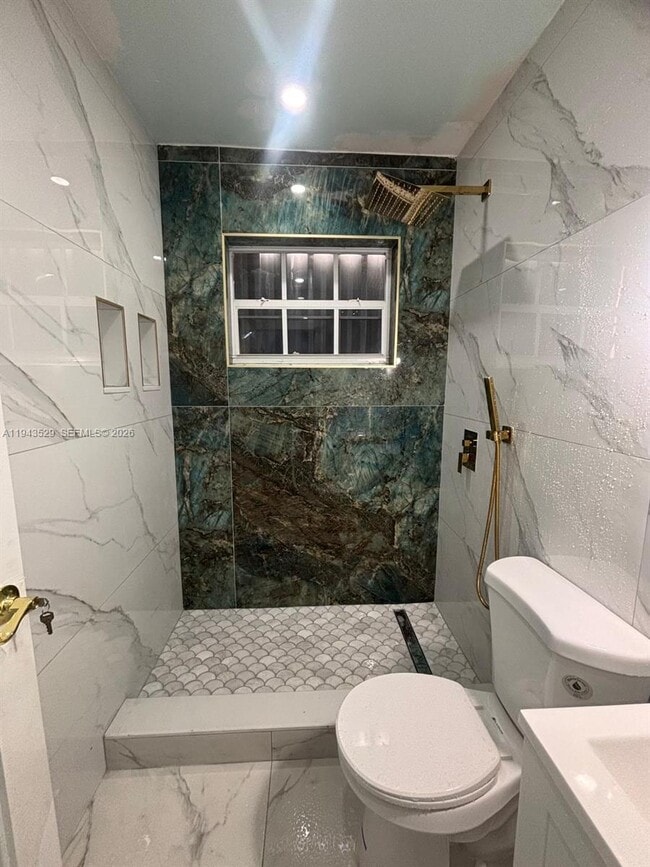 Building Photo - 4380 SW 1st St