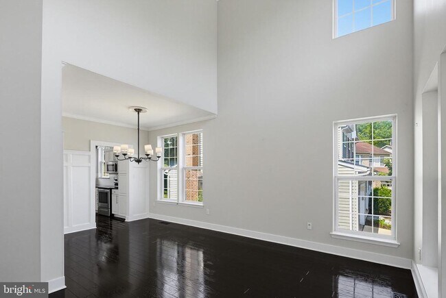 Building Photo - 6505 Autumn Wind Cir
