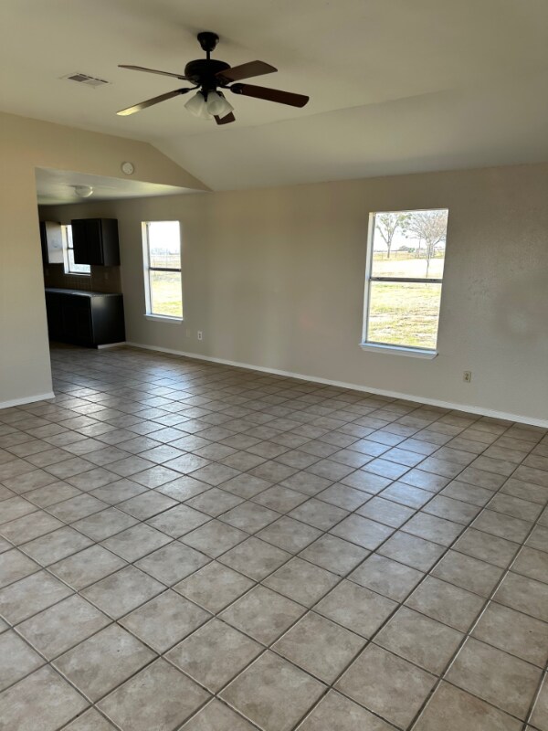 Building Photo - 127 Summer Harvest Dr