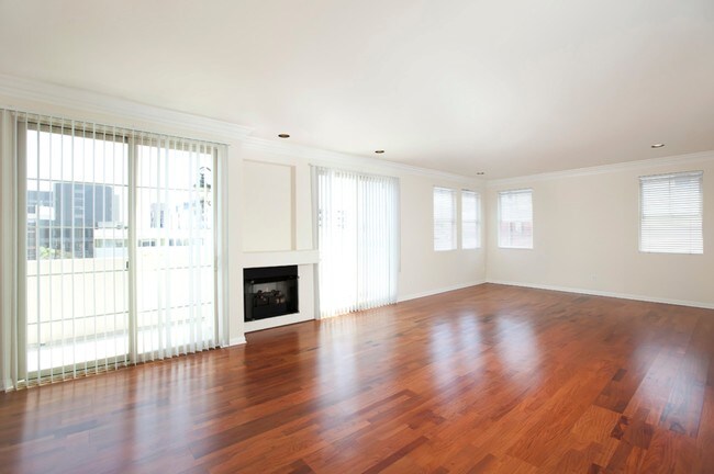 Living area - 108 S Clark Dr