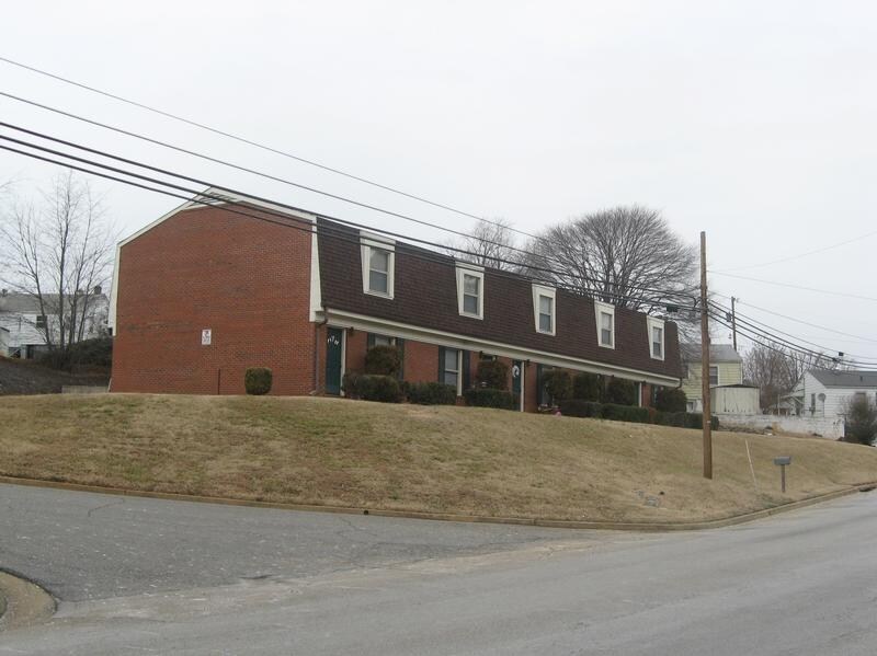 Building Photo - 807 Barrows Mill Rd