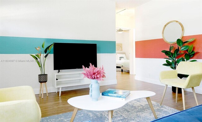 Foto del edificio - 2740 Dewey St