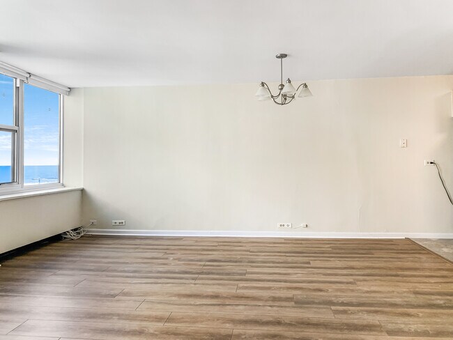 Building Photo - 4250 N Marine Dr