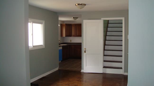 Building Photo - 18 W 80th St