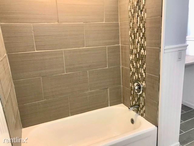Foto del edificio - 4 br, 1 bath House - 239 Pearl Street