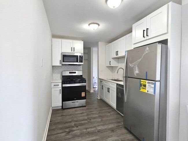 Building Photo - 1375 Rebecca Dr