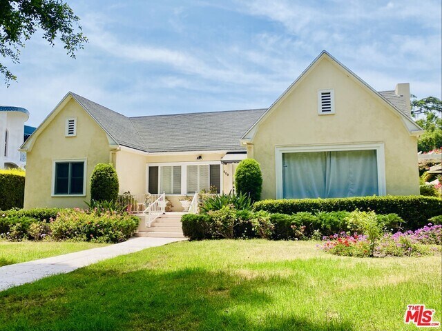 Primary Photo - 509 N Rodeo Dr