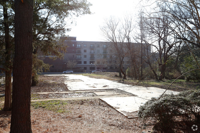 Building Photo - Park South Apartments - Demolished