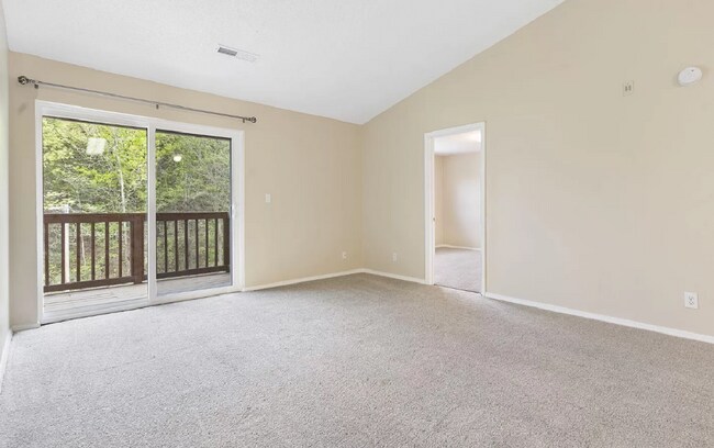 Building Photo - Suncrest -13B