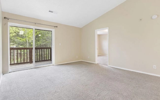 Building Photo - Suncrest -13B