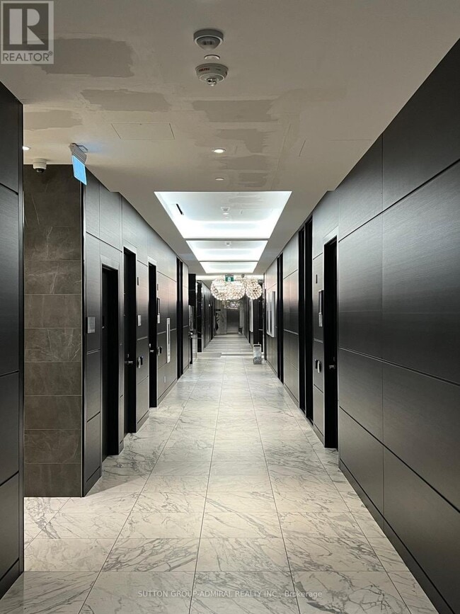 Building Photo - 31 Tippett Rd