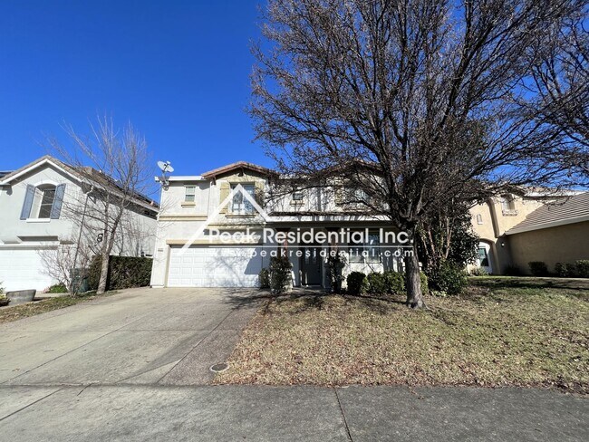 Foto del edificio - Spacious 4bd/2.5ba Rocklin Home with 2 Car...