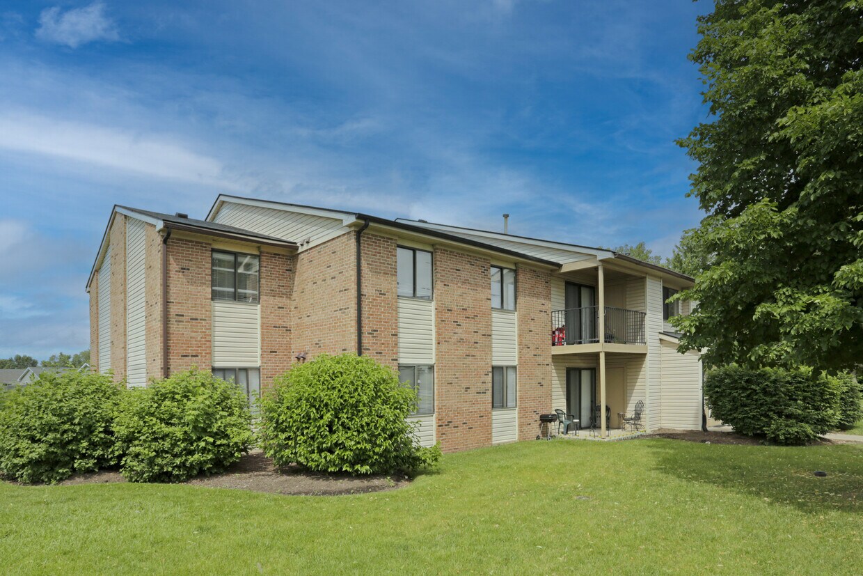 Prairie Green Apartment Homes 2502 Prairie Green Dr Urbana, IL