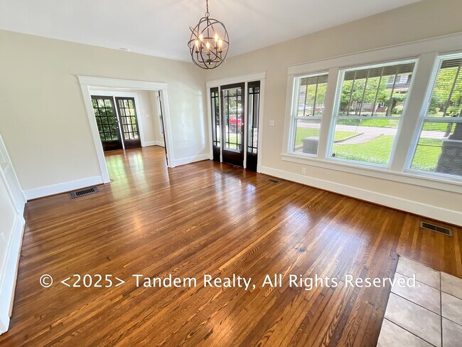 Building Photo - 2112 Westwood Ave