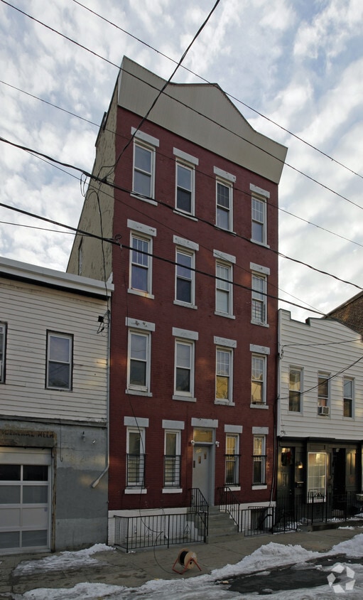 Building Photo - 309 3rd St