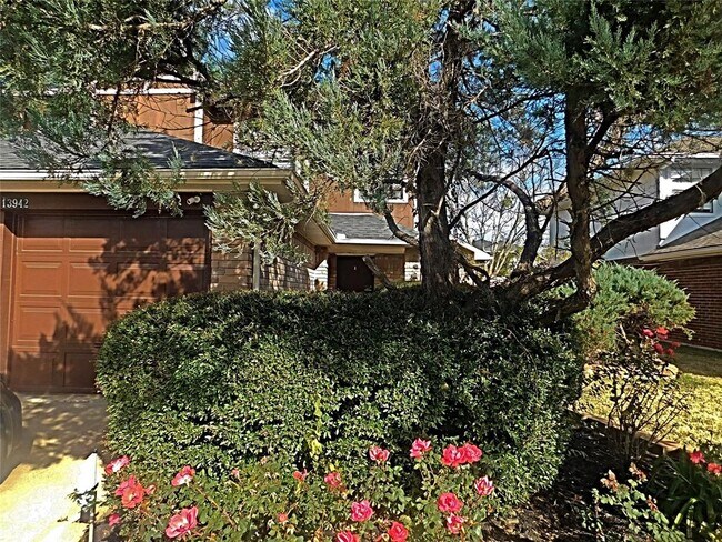 Foto del edificio - 13942 Plantation Valley Dr