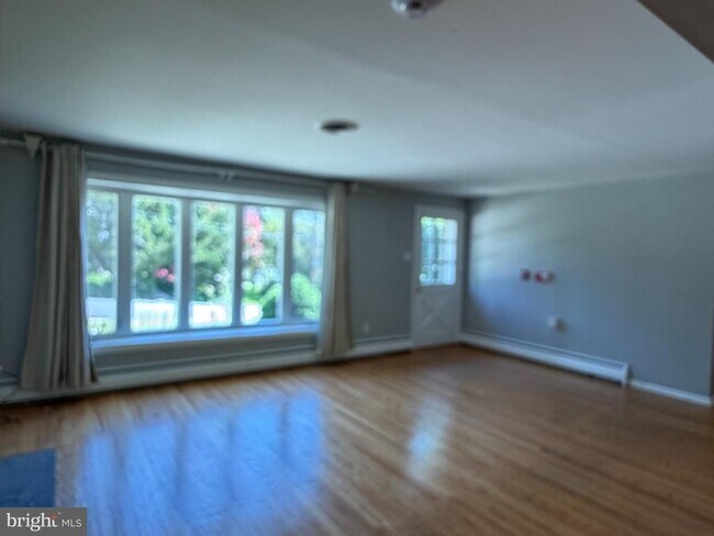 Foto del edificio - 319 Meetinghouse Ln
