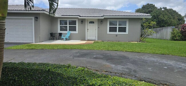 Foto del edificio - 288 NW 89th Ave