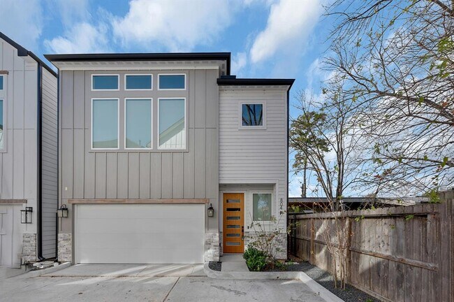 Foto del edificio - 804 Woodcrest Dr