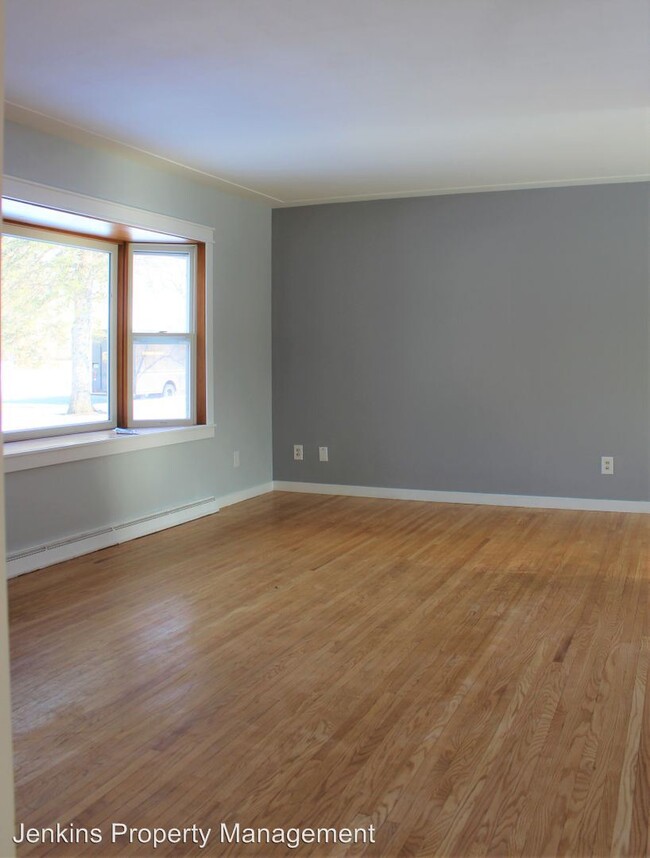 Building Photo - 4 br, 2 bath House - 800 Summer St