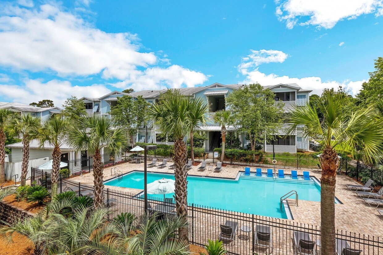 Foto principal - West Woods Apartments