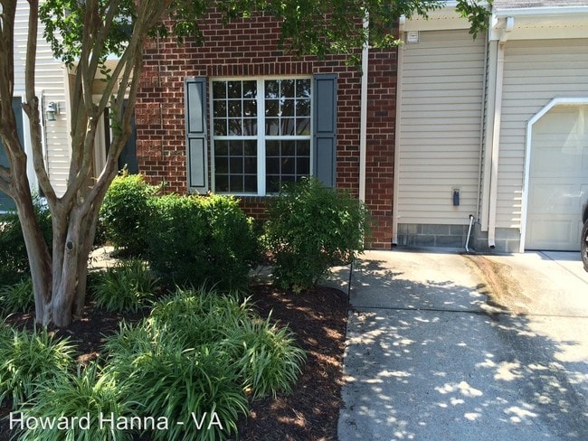 Building Photo - 3 br, 2 bath House - 5308 Summer Crescent