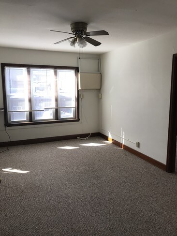 Foto del edificio - 119 N 3rd St