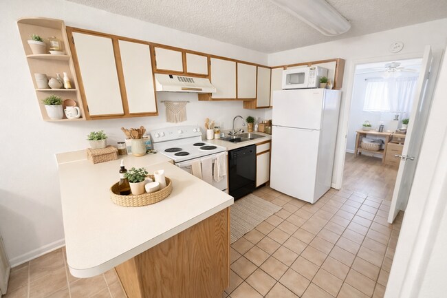 Foto del edificio - True 1 Bedroom Overlooking Doak Campbell