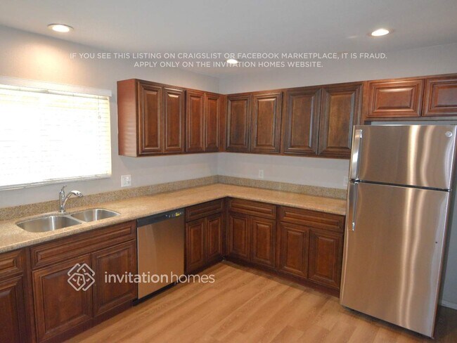 Foto del edificio - 1001 E Ruth Ave