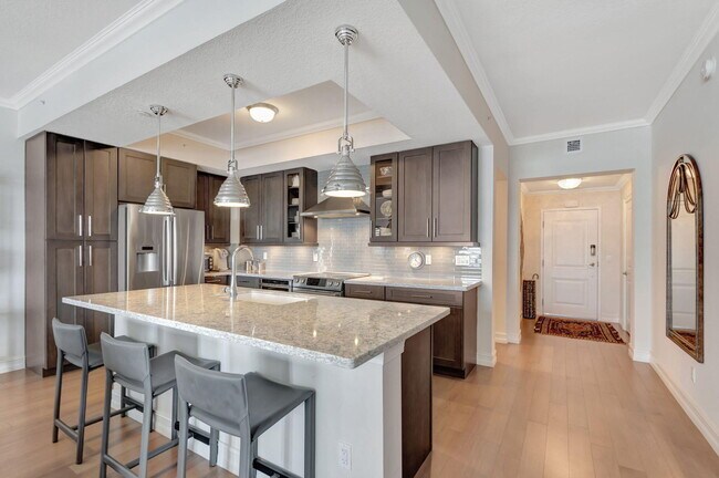 Building Photo - 444 Bay Colony Dr N