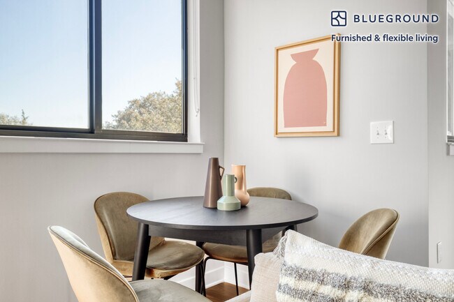 Building Photo - 3110 10th St N