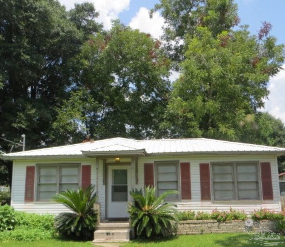 118 Yoakum Ct, Pensacola, FL 32505 House for Rent in Pensacola, FL