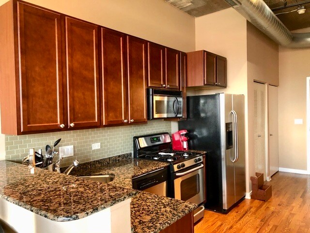 Foto del edificio - 1001 W 15th St