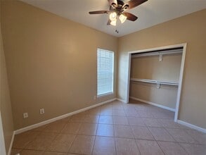 Building Photo - 928 Runneburg Rd