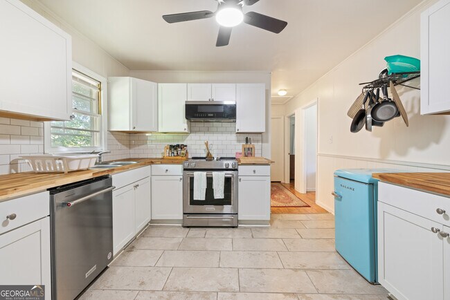 Foto del edificio - 595 S Poplar St