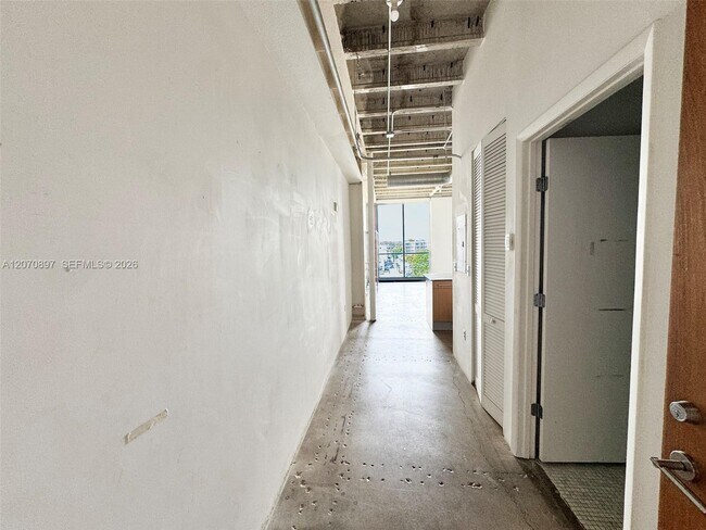 Foto del edificio - 8101 Biscayne Blvd