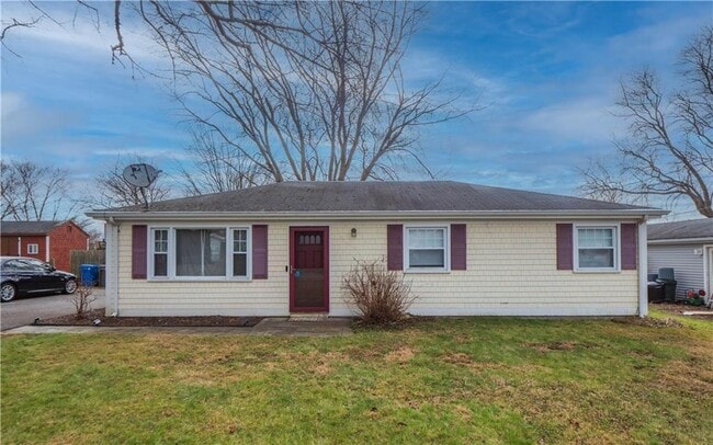 Building Photo - 10 Reardon Dr