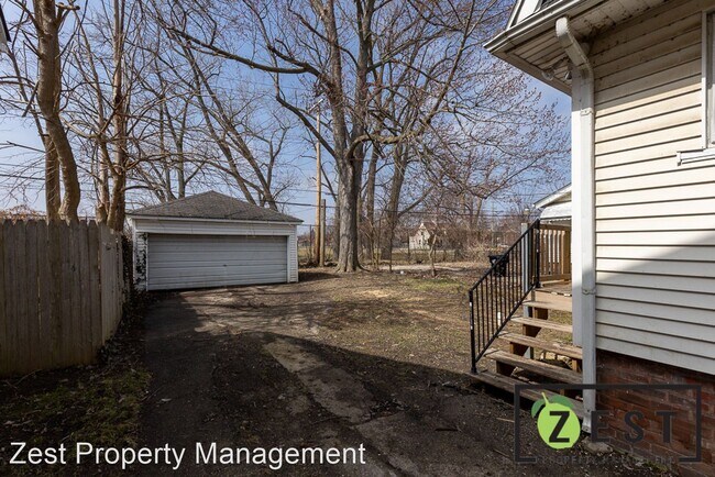 Building Photo - 3 br, 1 bath House - 4185 Buckingham Ave