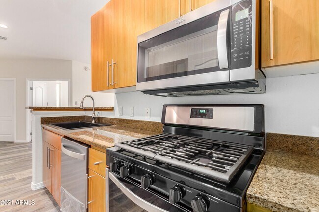 Foto del edificio - 6900 E Princess Dr